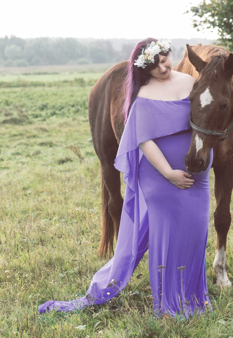 Babybauchshooting mit Pferden